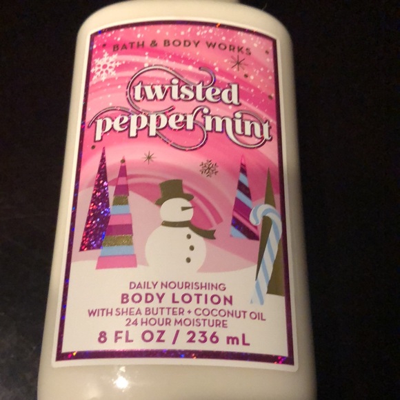 Twisted Peppermint Full Size Shower Gel and Body Lotion (10 oz & 8 oz) - Picture 3 of 7